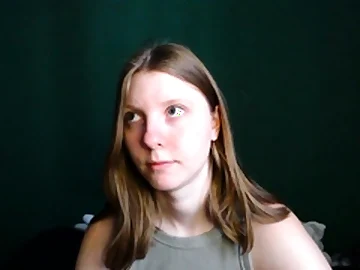 Brunette Solo Webcam Masturbation
