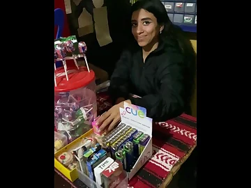 Yaresita Smallish gets sated with a sex-crazed laical cumshot after animalistic sold by Otro cliente
