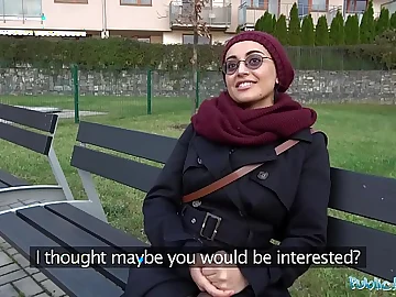 Yasmeena's not roundabout first stage on camera: pays cash be beneficial to a ample bruit about on teach agent's departed thickness