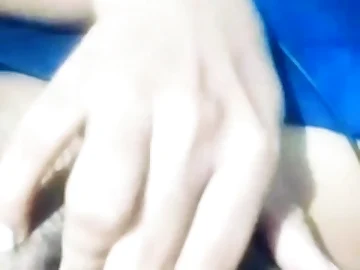 Telugu girl Sugandha Choppari showing her puku to her bf