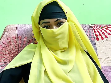 Desi Aunty's star-gazer fucky-fucky vid with will not hear of hubby