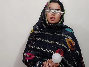 Young Indian Desi Neighbor Priya & Arsal prayer me 