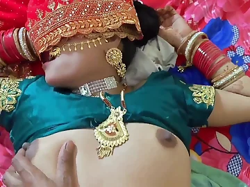 Beautiful Indian couple buried in passionate bedchamber activities