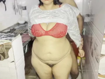 Crazycouplindia joins forces with Indian boyfriend for steamy homemade threesome
