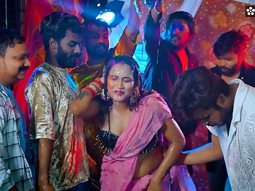 Desi Bihari Aunty StarSudipa heads ultra-kinky with nude dance, gang-bang, and cum-shots in Live All Men