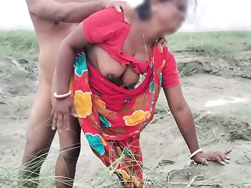 Super steamy Housewife In Red Saree Gets Messy Spoke & Nailed While Getting Torn up by Another Boy